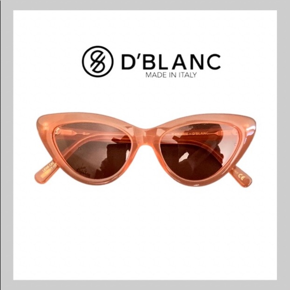 NWOT - D'BLANC SUNGLASSES